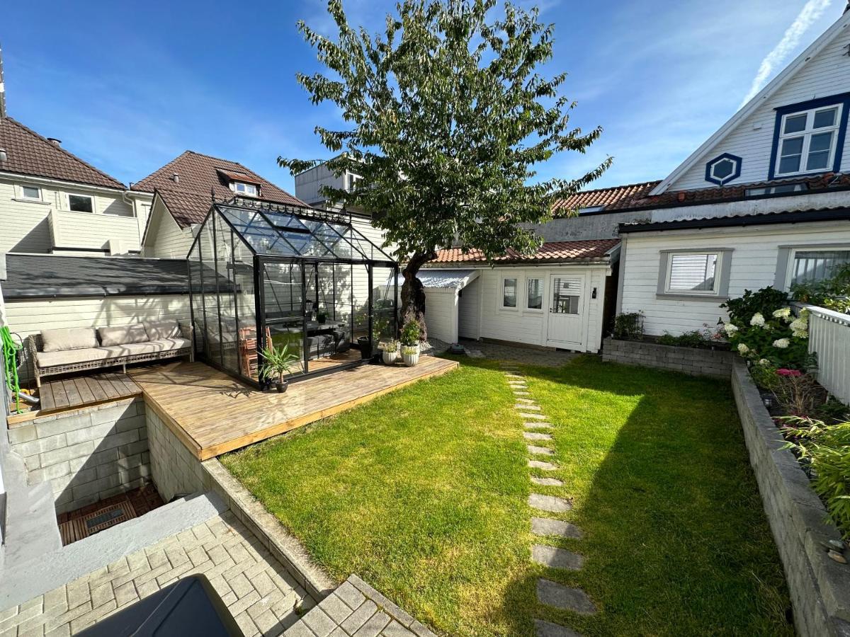 A Place To Stavanger, 1 * Stavanger